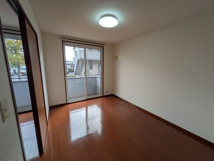 ホワイトオークハイツ　Bの洋室