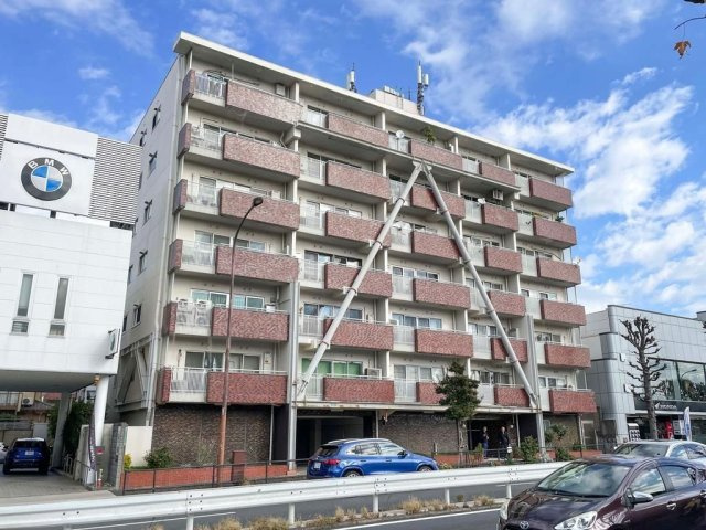日商岩井田園調布マンションの外観