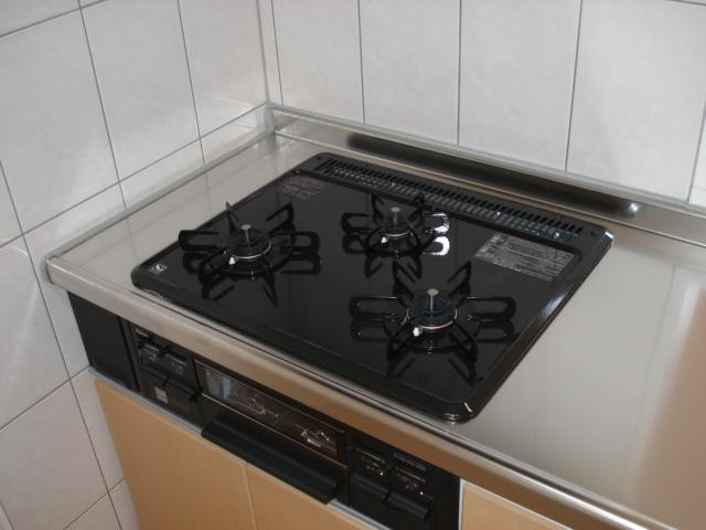 ＥＡＳＴ　ＲＯＣＫ２のキッチン|ガスコンロ