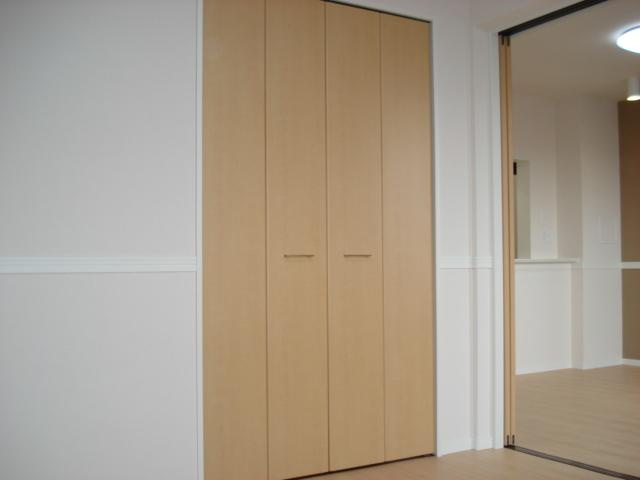 ＥＡＳＴ　ＲＯＣＫ２の内装|洋室