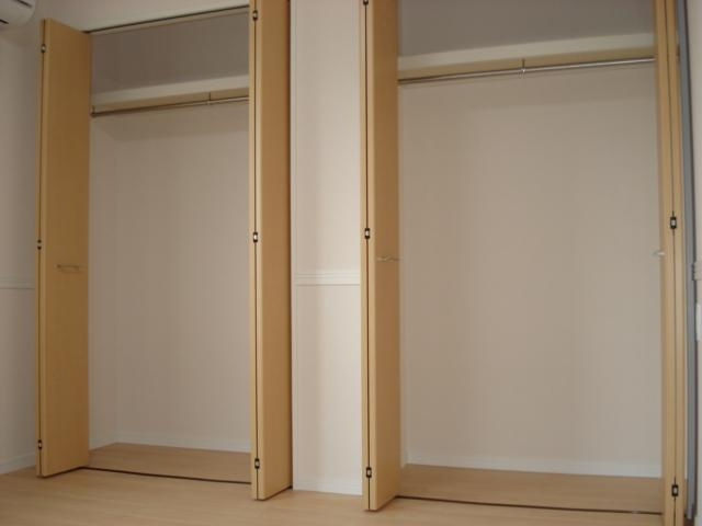 ＥＡＳＴ　ＲＯＣＫ２の収納|クローゼット