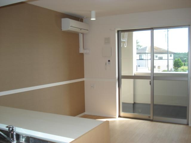 ＥＡＳＴ　ＲＯＣＫ２の居間・リビング|リビング