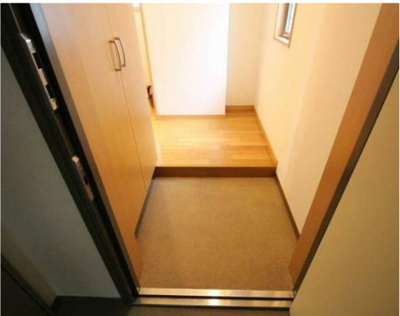 【玄関】 | エミリー