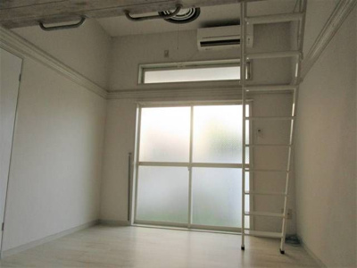 【居間・リビング】 | ロフト新座 | リビングです