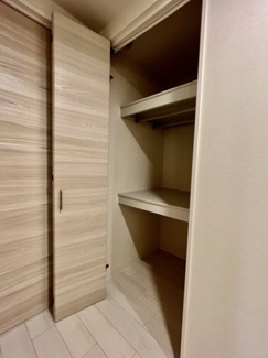 【収納】 | ウェルホームズ靭公園 | 廊下部分にある収納