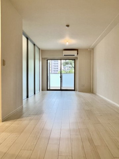 【居間・リビング】 | ウェルホームズ靭公園