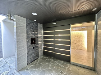 【エントランス】 | ウェルホームズ靭公園