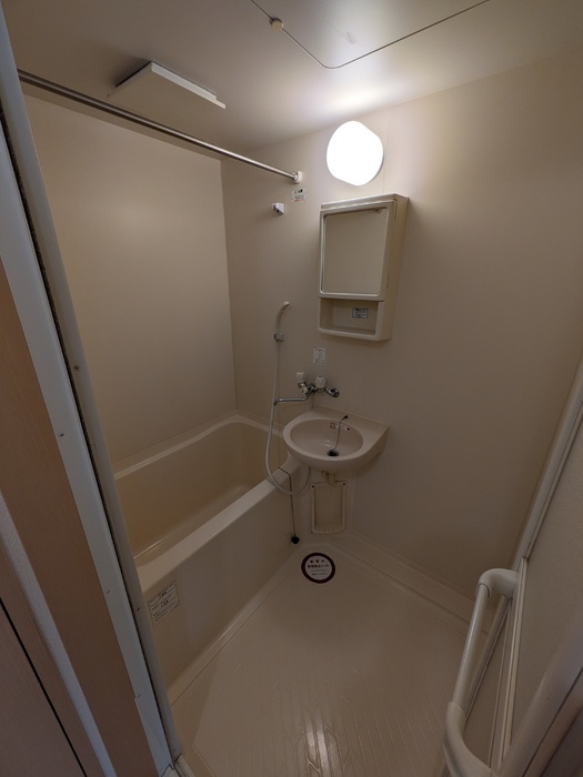 ホワイトオークハイツ　Aの浴室