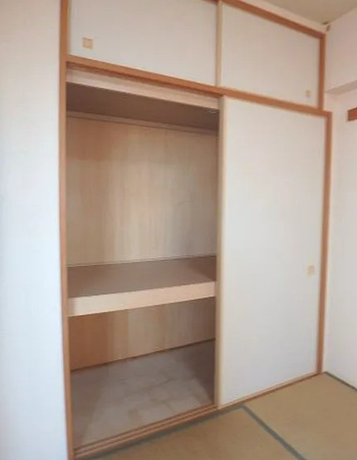 【中古マンション】クレアメゾン鶴ヶ島ステーションフロントの収納|押し入れです☆