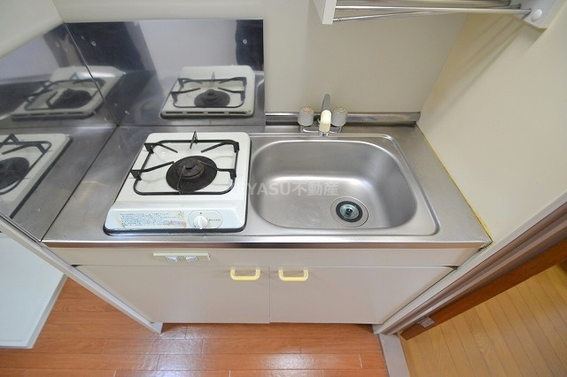 広島市安佐南区長束３丁目の賃貸マンションのキッチン