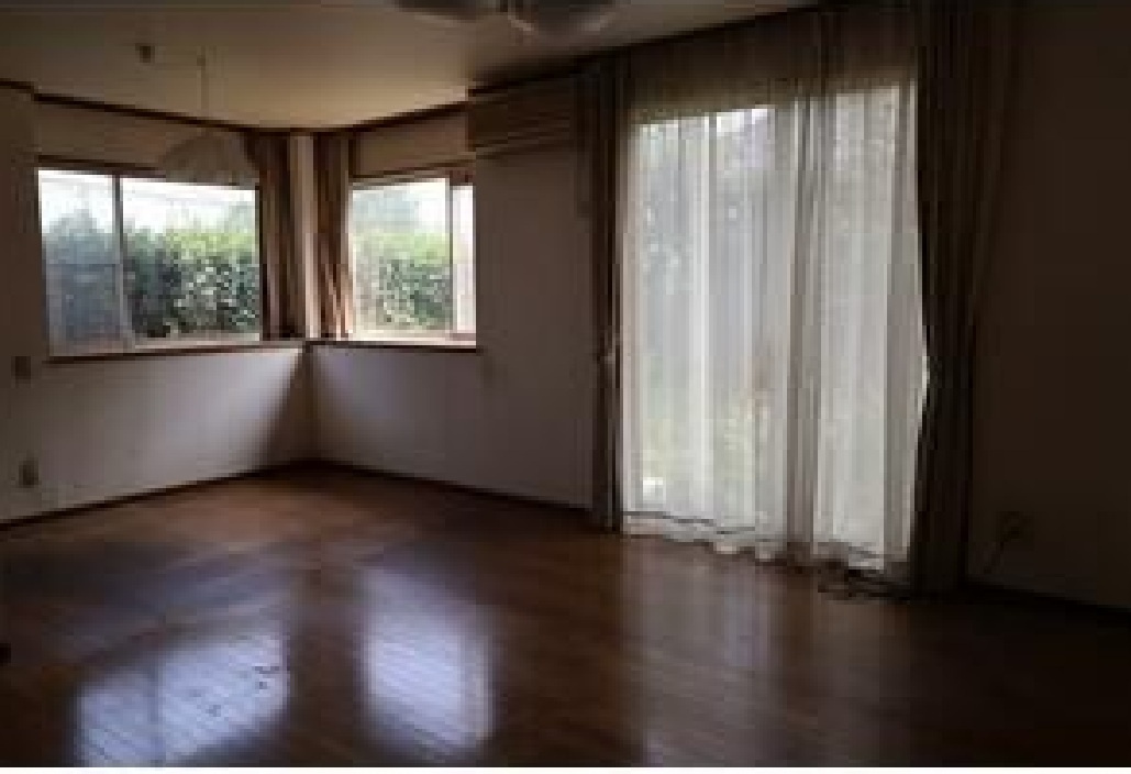 売戸建　小山市中久喜の居間・リビング