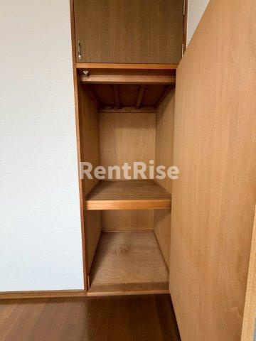 サープラスⅡ東三本松の駐車場