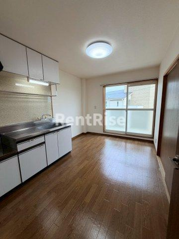 サープラスⅡ東三本松のエントランス