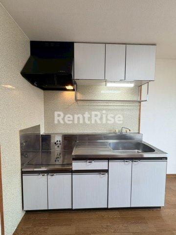 サープラスⅡ東三本松の居間・リビング