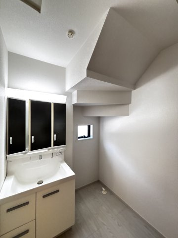 新築戸建　可部東1丁目(No.４／No.４)の独立洗面台