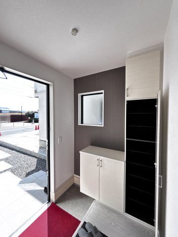 新築戸建　可部東1丁目(No.４／No.４)の玄関