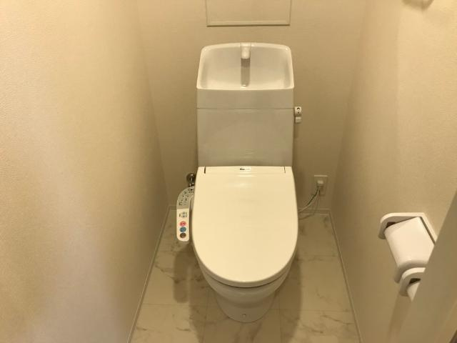 エンプレスⅥのトイレ|シャワー付トイレ