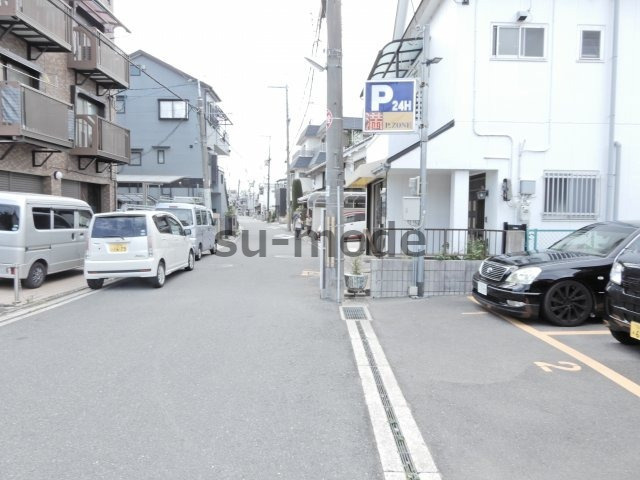 メゾン高槻の周辺