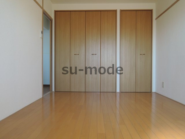 メゾン高槻の寝室