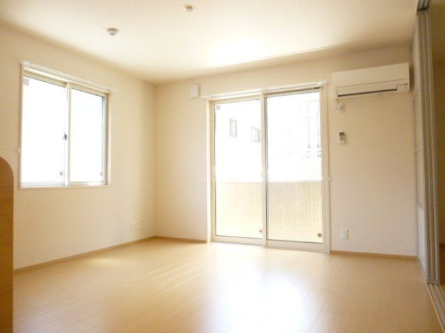 gransoleil(ｸﾞﾗﾝｿﾚｰﾕ)の居間・リビング