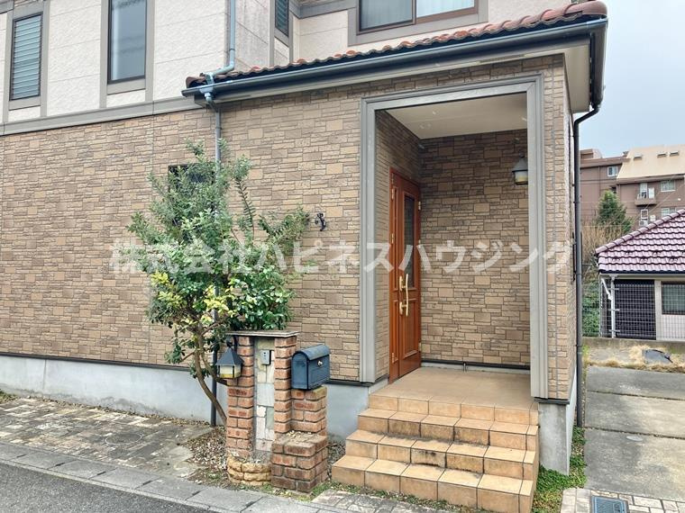 松戸新田戸建のエントランス|エントランスです