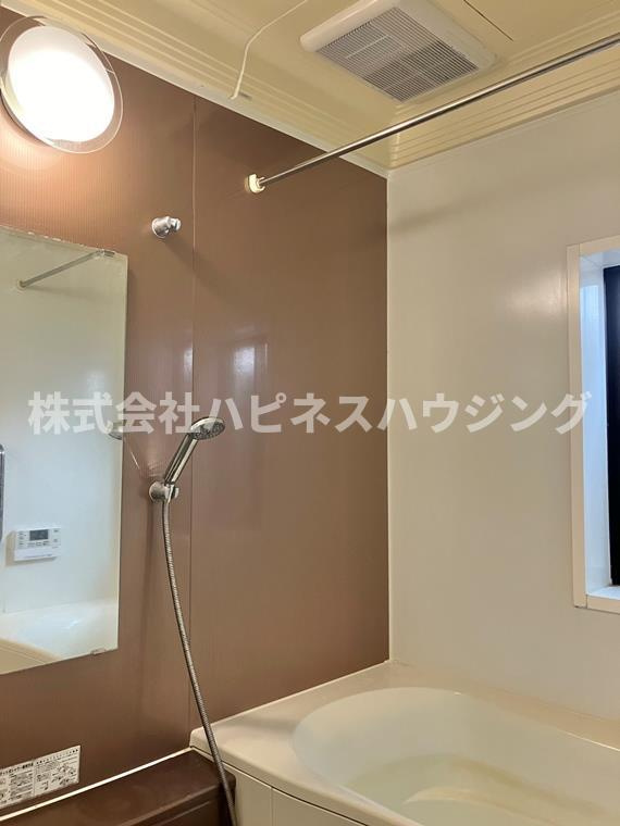 松戸新田戸建の浴室|落ち着いた空間のお風呂です