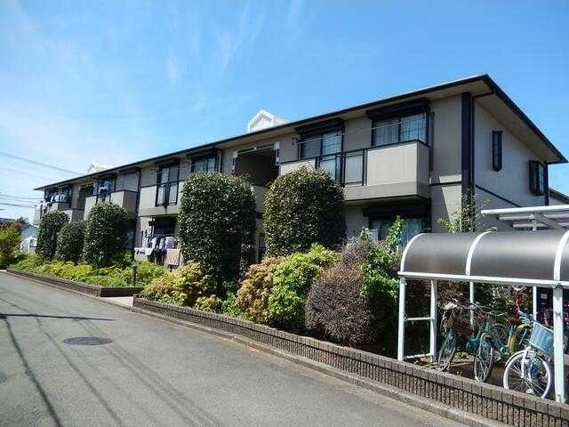 パナハイツアゼリアの外観