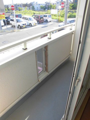 ディア　コートⅠのバルコニー|バルコニーからの眺めを楽しみながら食事をしませんか