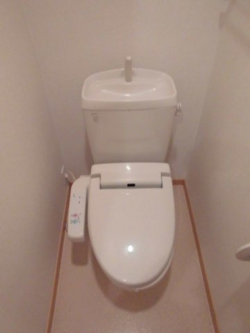 ディア　コートⅠのトイレ|ゆったりとした空間のトイレです