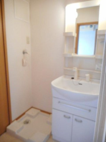 アルドールの洗面所|広い洗面スペース