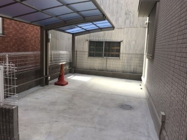 RED SUNの駐車場