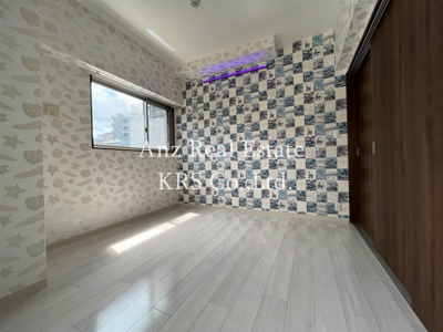 【寝室】 | メゾニティ・クイーン阿波座 | 窓があり、明るさを確保できます！