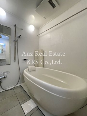 【浴室】 | メゾニティ・クイーン阿波座 | 1日の疲れを癒してくれる機能充実のお風呂です！