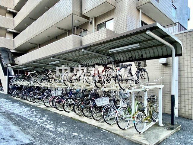 ライオンズガーデン錦糸町の駐輪場|【自転車置き場】最新の空き状況や費用などの詳細は担当スタッフまでお問い合わせください。