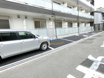 【駐車場】 | リブリ・シャルマン・パレス・吉野