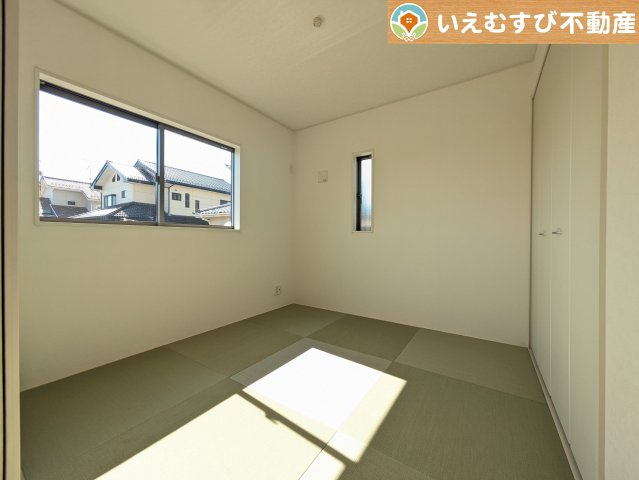 Cradle garden　深谷市中瀬第1の和室|4.5畳の和室は小さなお子様のお世話に大活躍
和室がLDK横なので帰宅時などにちょっと休憩するにも便利です♪