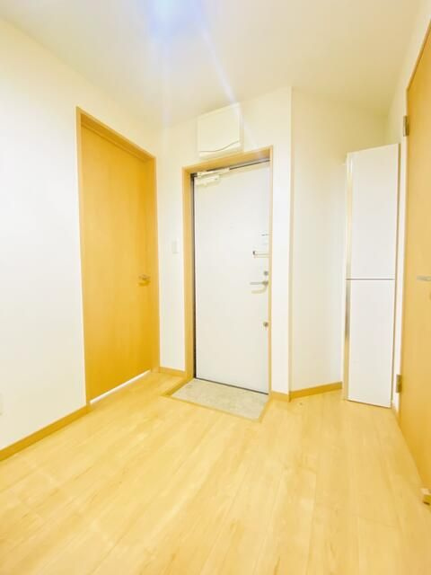 コンフォート柳沢の玄関