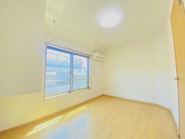 コンフォート柳沢の寝室