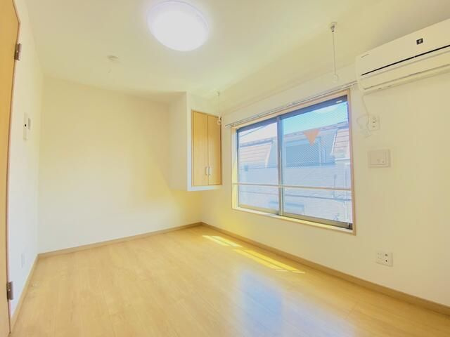 コンフォート柳沢の居間・リビング