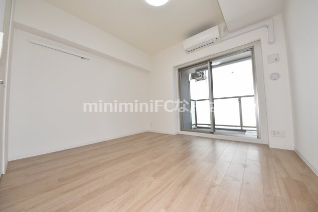 アーバネックス心斎橋Ⅱの居間・リビング