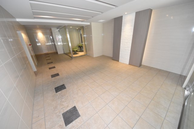 アーバネックス心斎橋Ⅱのエントランス