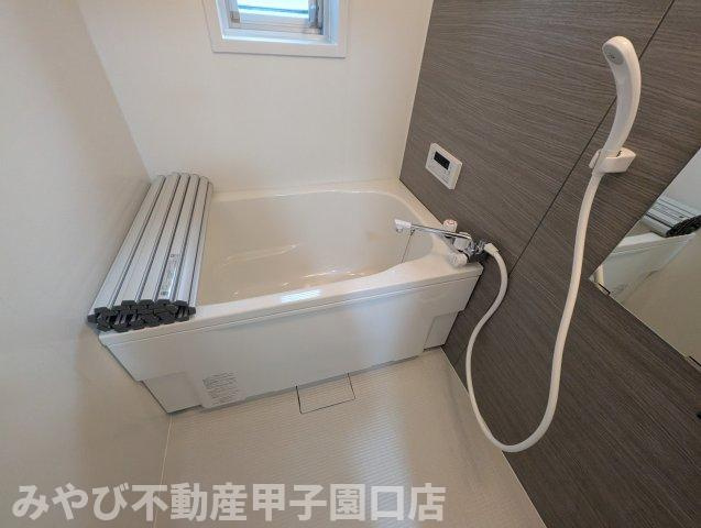 武庫川ハイツの浴室