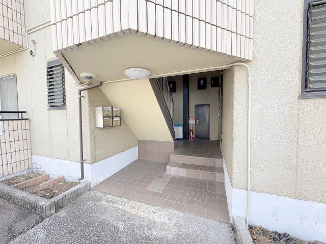 CREA御殿山Aのエントランス|建物の内部です