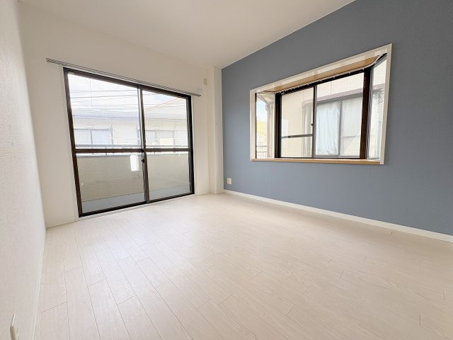 CREA御殿山Aの居間・リビング|ゆったりとしたリビングです