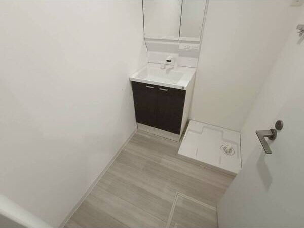 EIJU粉浜駅前の独立洗面台