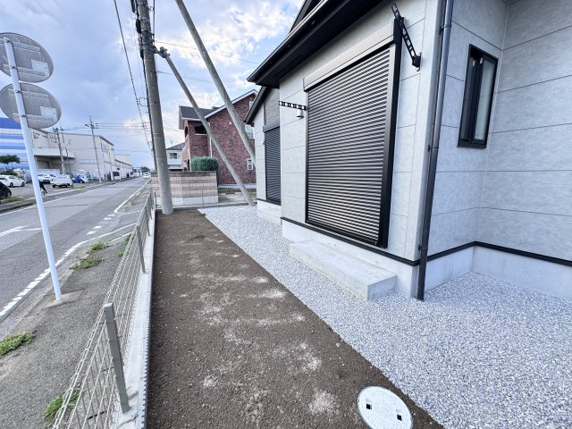 新築　伊勢崎市宮子町　Blooming　Garden　１号棟の庭|現地写真　伊勢崎市宮子町　Blooming　Garden　１号棟