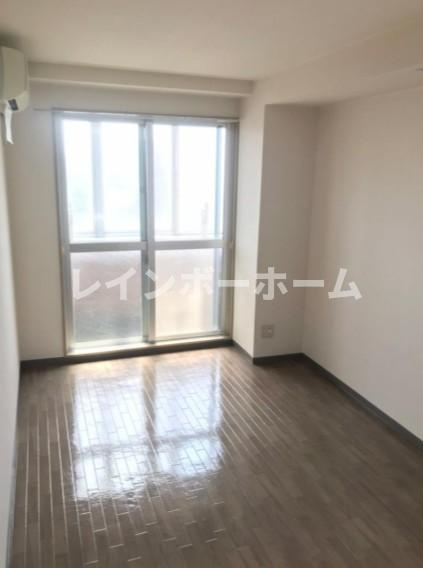 レジデンス16番館の居間・リビング