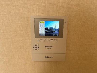 【内装】 | アンジェリーナ | カメラ付きインターホン