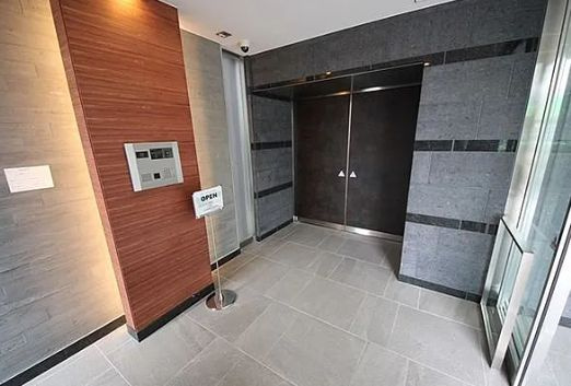 【エントランス】