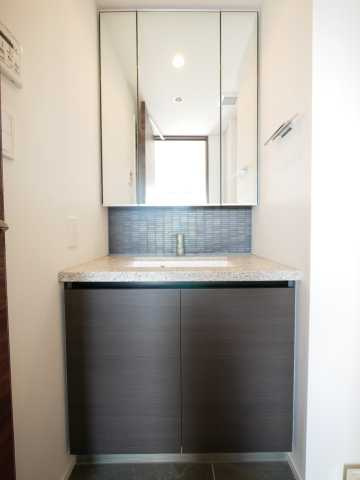 【独立洗面台】